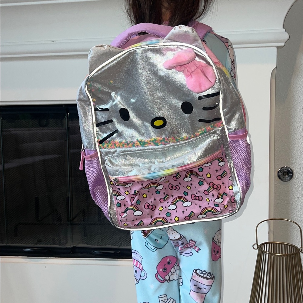 Hello Kitty Backpack - Picture 8 of 8
